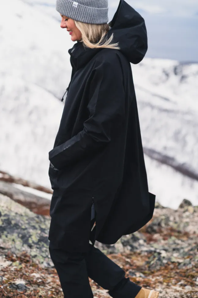 Aalesund Poncho Black