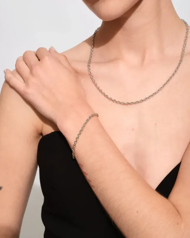 Ada Chain Slim