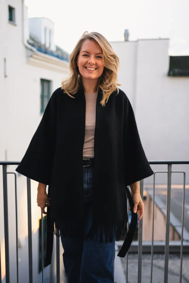 Akila Jacket Black