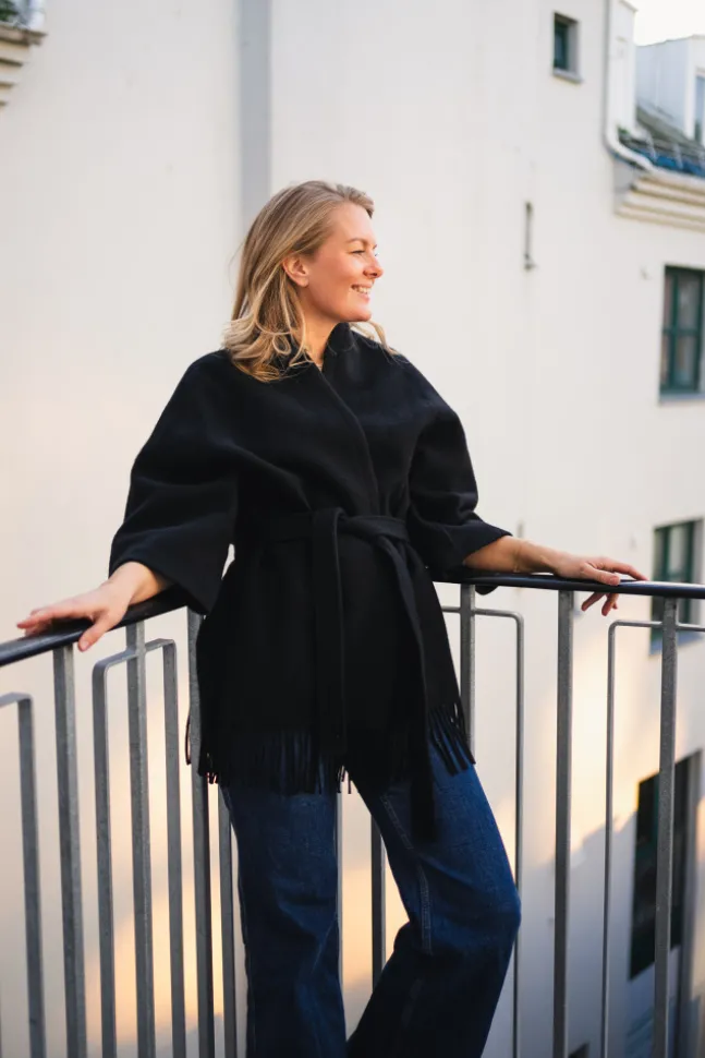 Akila Jacket Black