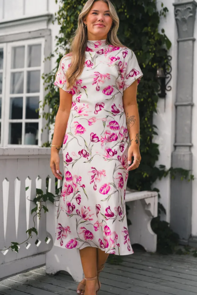 Alivia Short Sleeve Satin Midi Dress Tulip Pink