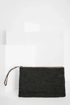 Ampy Black