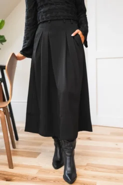 Anya Pleat Skirt Black