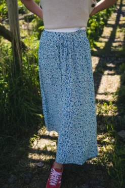 Astrid HW Skirt Q Harbor Flower