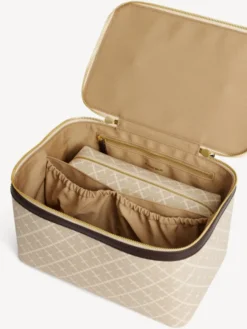 Bae Beauty Cosmetics Case Feather