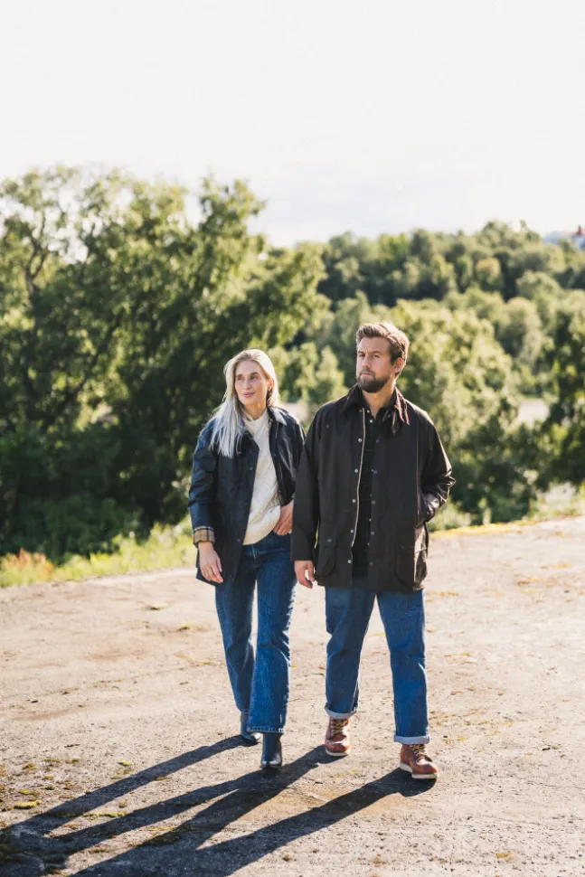 Beadnell Wax Jacket Navy