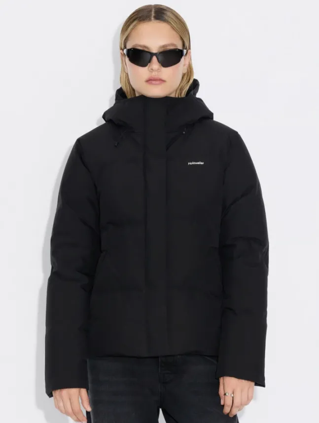 Besseggen Light Short Black