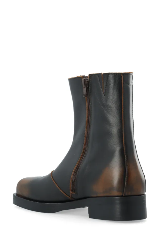 Betty Zip Boot Distressed Leather Brown