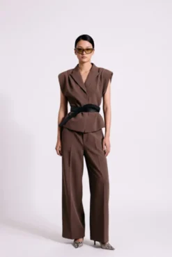 Beverly Waistcoat Taupe Brown
