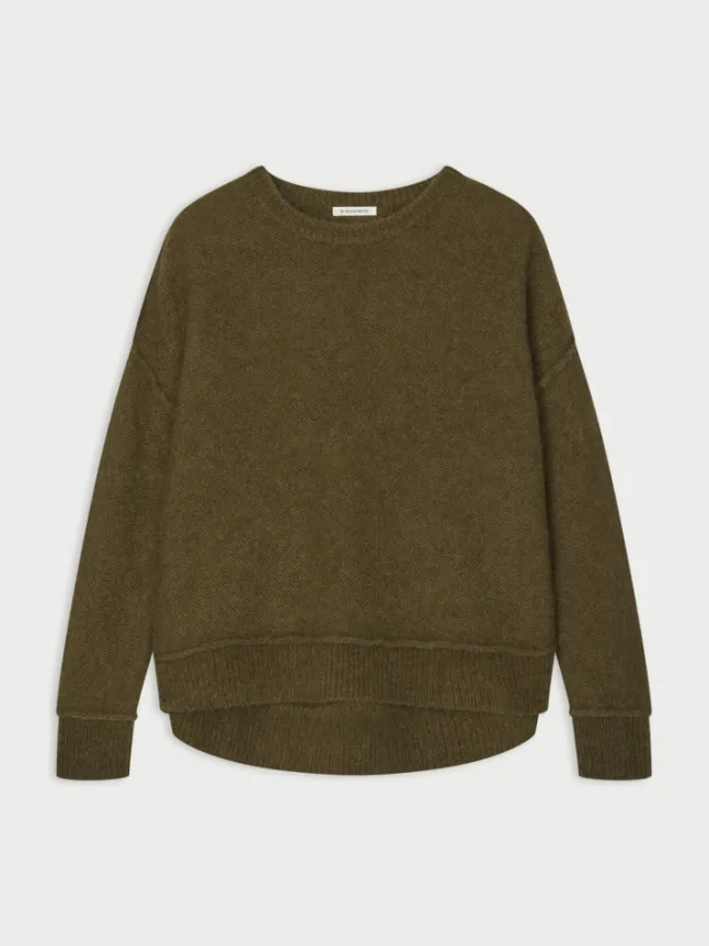 Biagiorms Sweater Hunt
