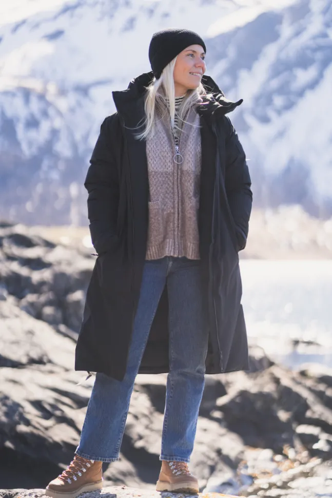 Bjorli Down Coat Black