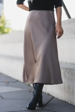 Bovary Skirt Dark Taupe