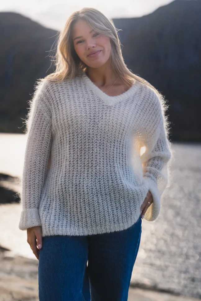 Boxy Mohair V-Neck Ecru