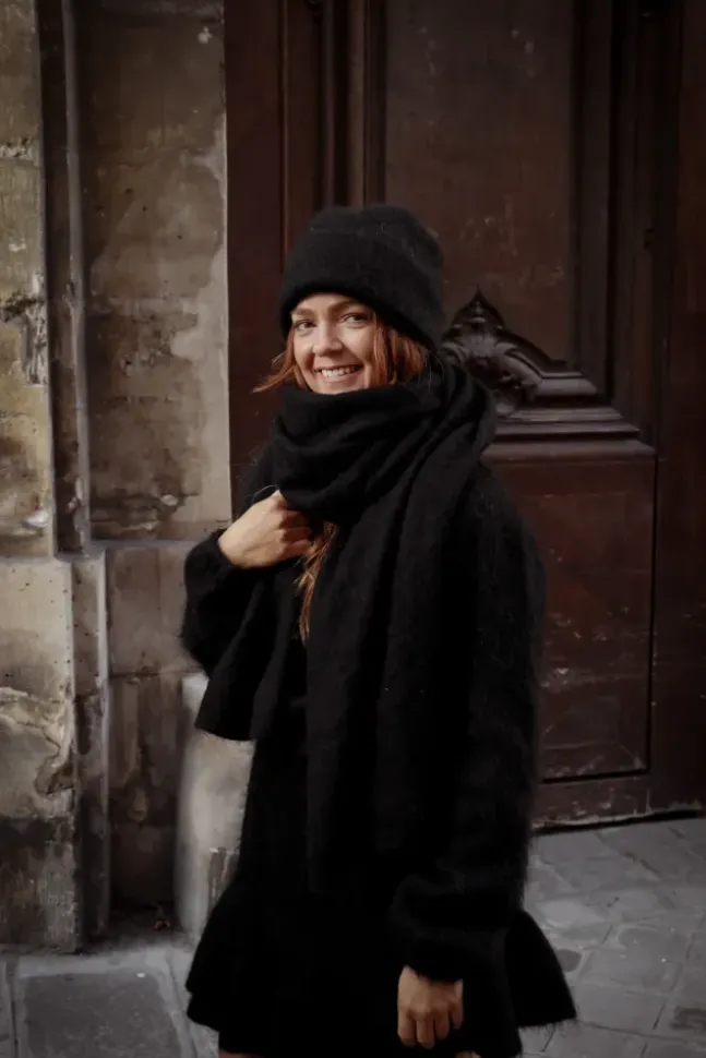 Boxy Scarf Black