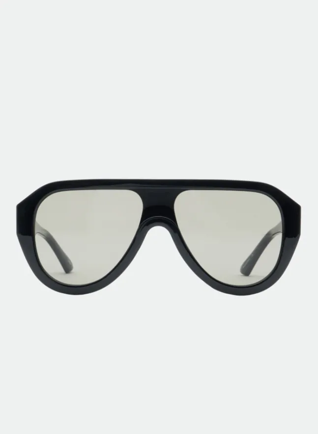 Cameron Black/Smoke