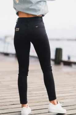 Celia Lea Soft Colour Black