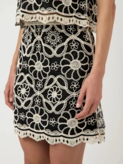 Cilia SL HW Crochet Skirt Black W. Pristine