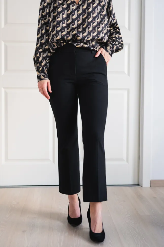 Clara Crop 285 Black Glow