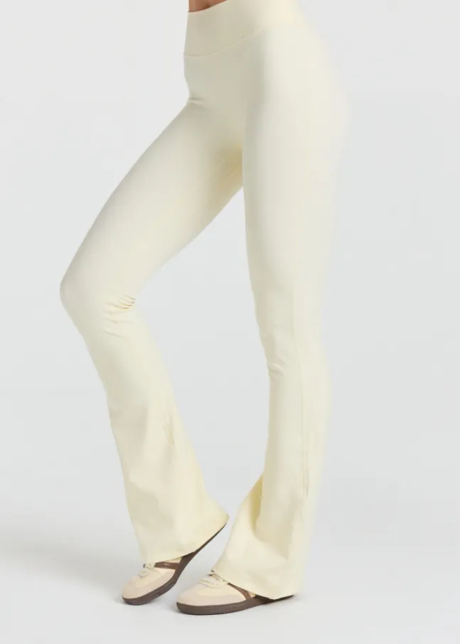Cloudform® Yoga Pant Regular Butter Yellow