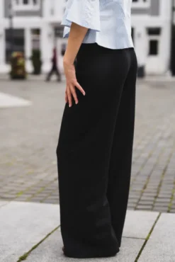Elle Pant Black