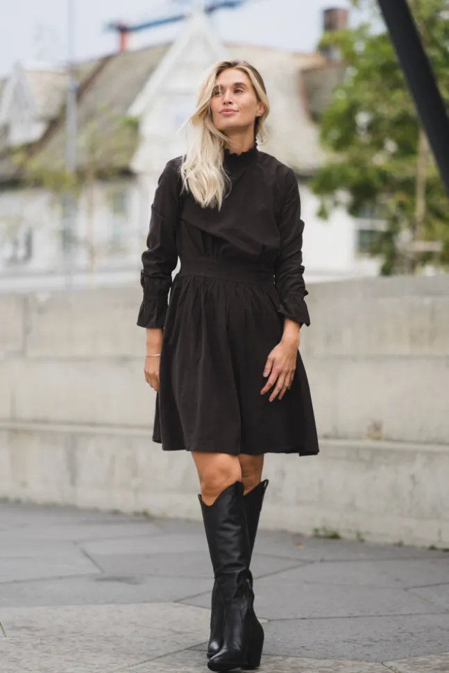 Embrace Dress Chocolate