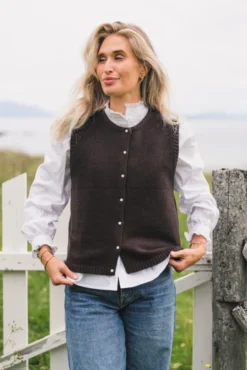Emma Vest Black Coffee