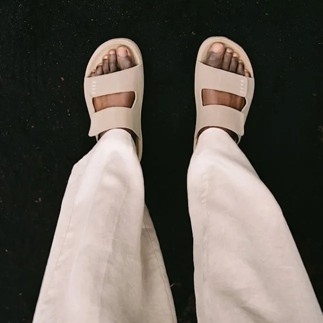 Etna Suede Soft Taupe Almond