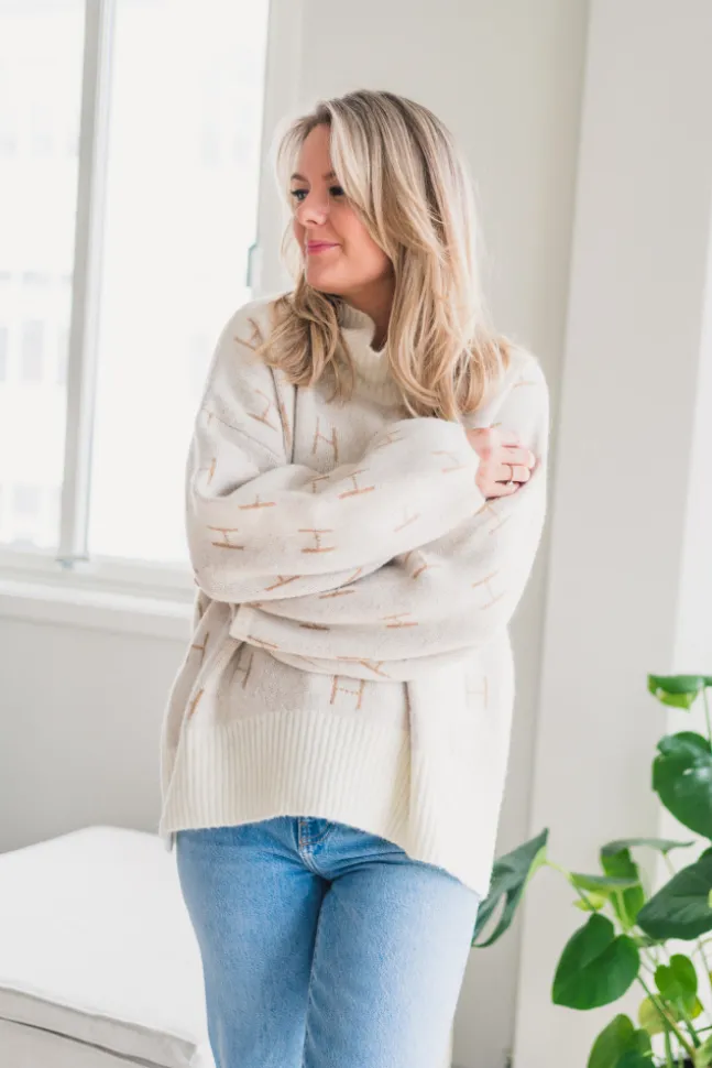 Fam Sweater Short White