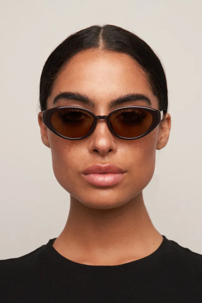 Greta Dark Chocolate/Brown