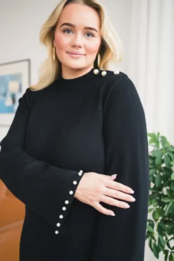 Hama LS Pearl Knit Dress Black