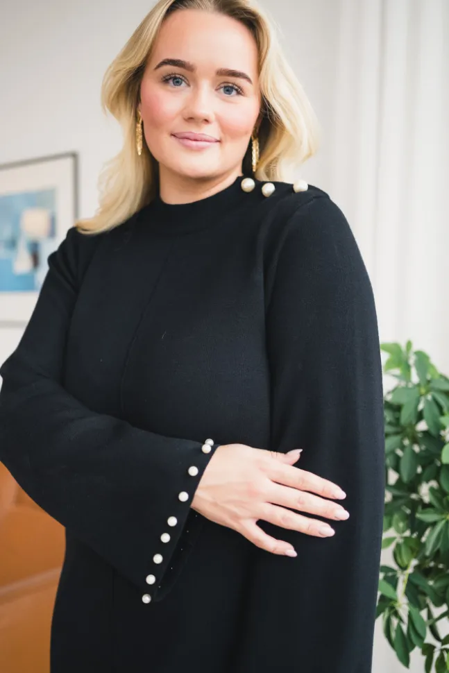 Hama LS Pearl Knit Dress Black