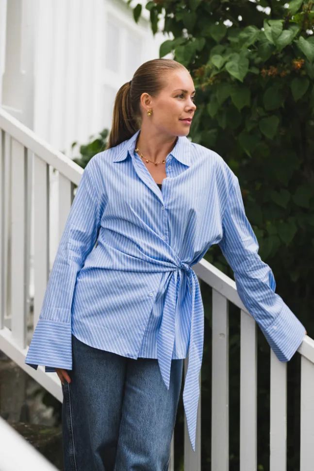 Helisa Stripe Shirt Light Blue