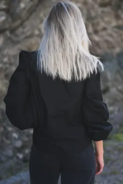 Infinity Blouse Black