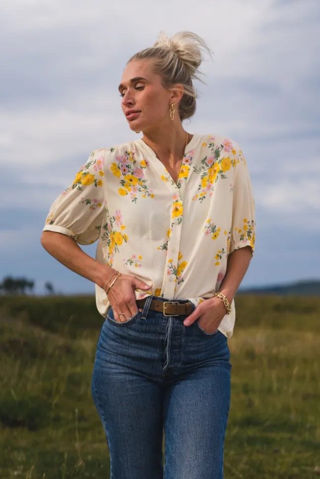 Irene 2/4 Shirt Mimosa Flower