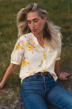 Irene 2/4 Shirt Mimosa Flower