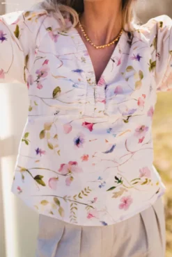 Irina Flower Blouse Offwhite