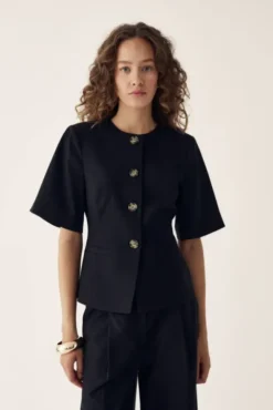 Kasaundra Blazer Black