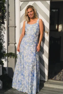 Katie Maxi Dress Wisteria Kiss