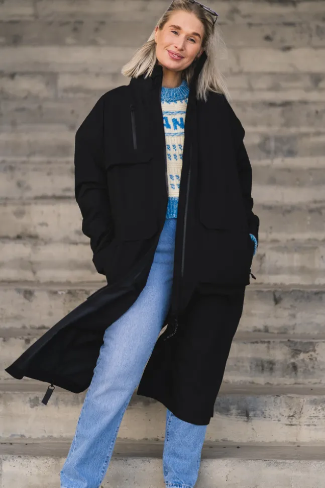 Klipra Coat Black