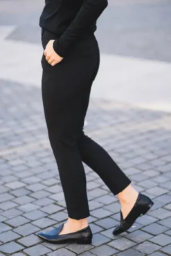 Kylie Crop 396 Black