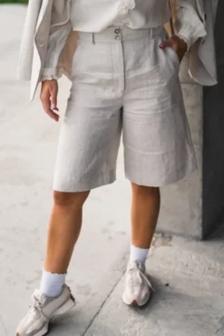Laura Long Shorts 888 Crystal Linen