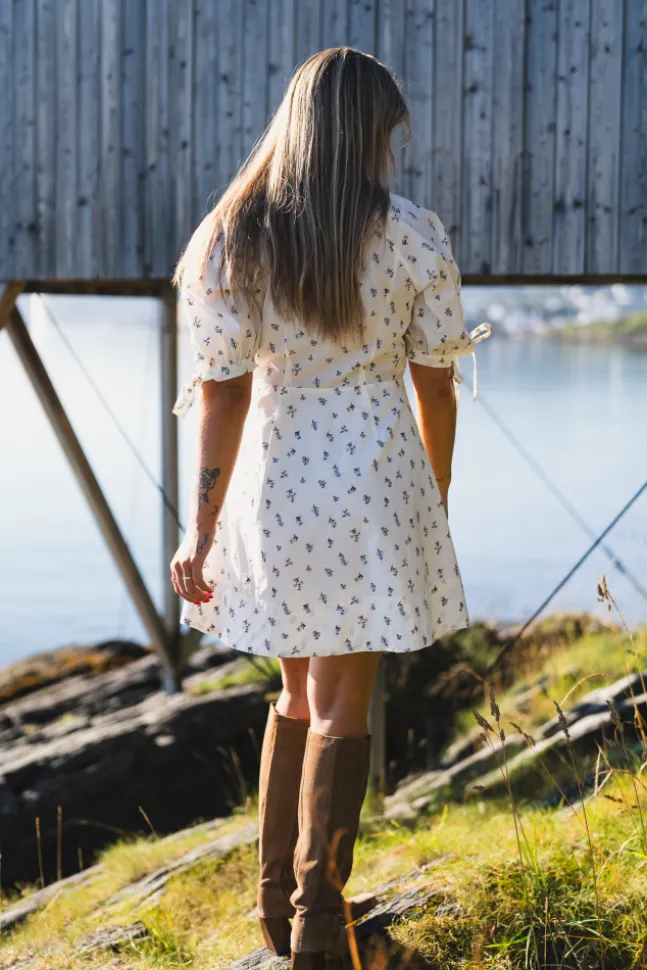 Lia Dress White Anemone
