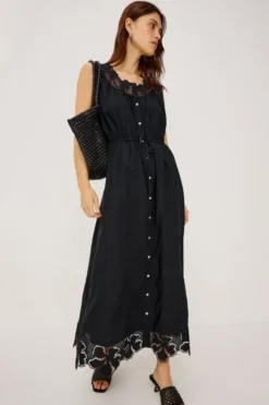 Lorina Dress Black