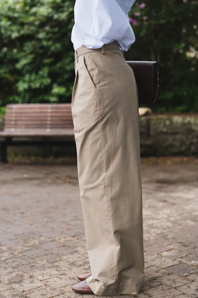 Malba Solid Pants Camel