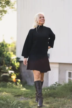 Mercy East M Pullover Black