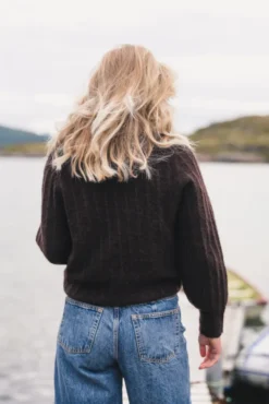 Mira Amalie Pullover Black Coffee