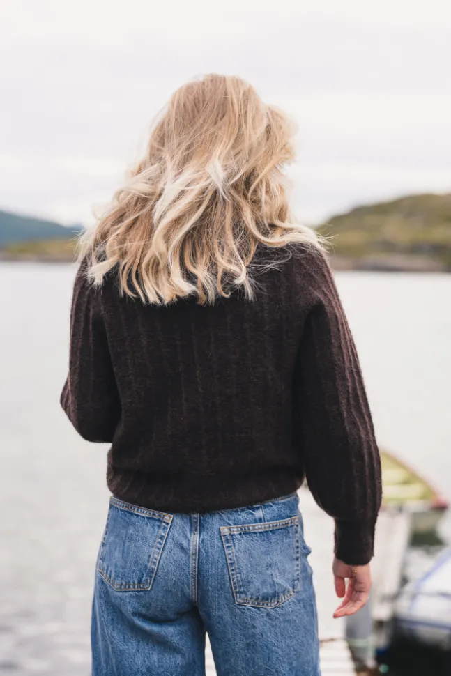 Mira Amalie Pullover Black Coffee
