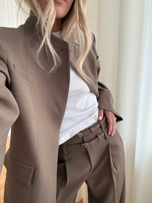 Monique Blazer Sand