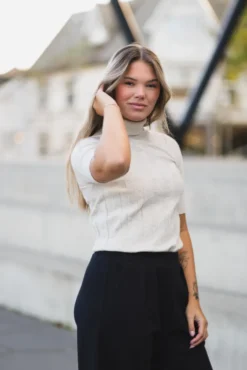 Nikola Kellsie SS Pullover Ecru