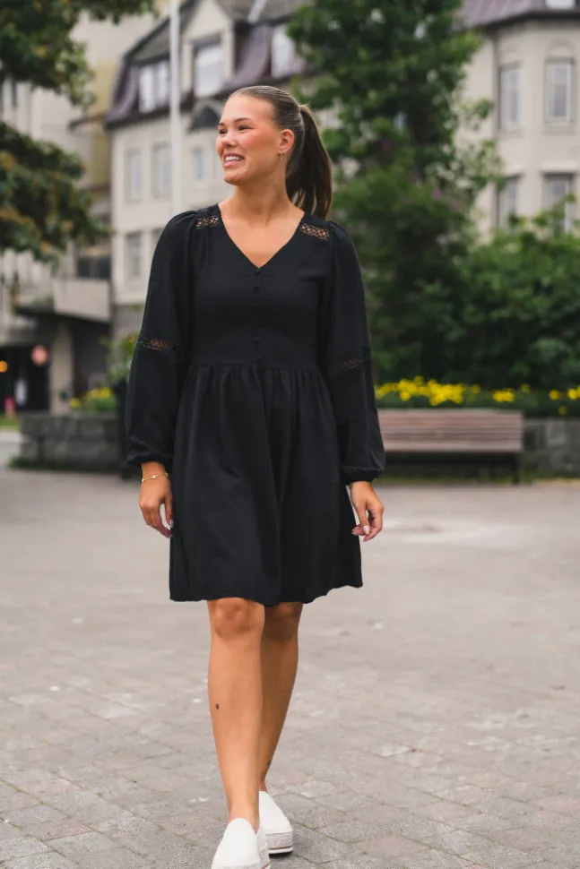 Nuro Dress Black